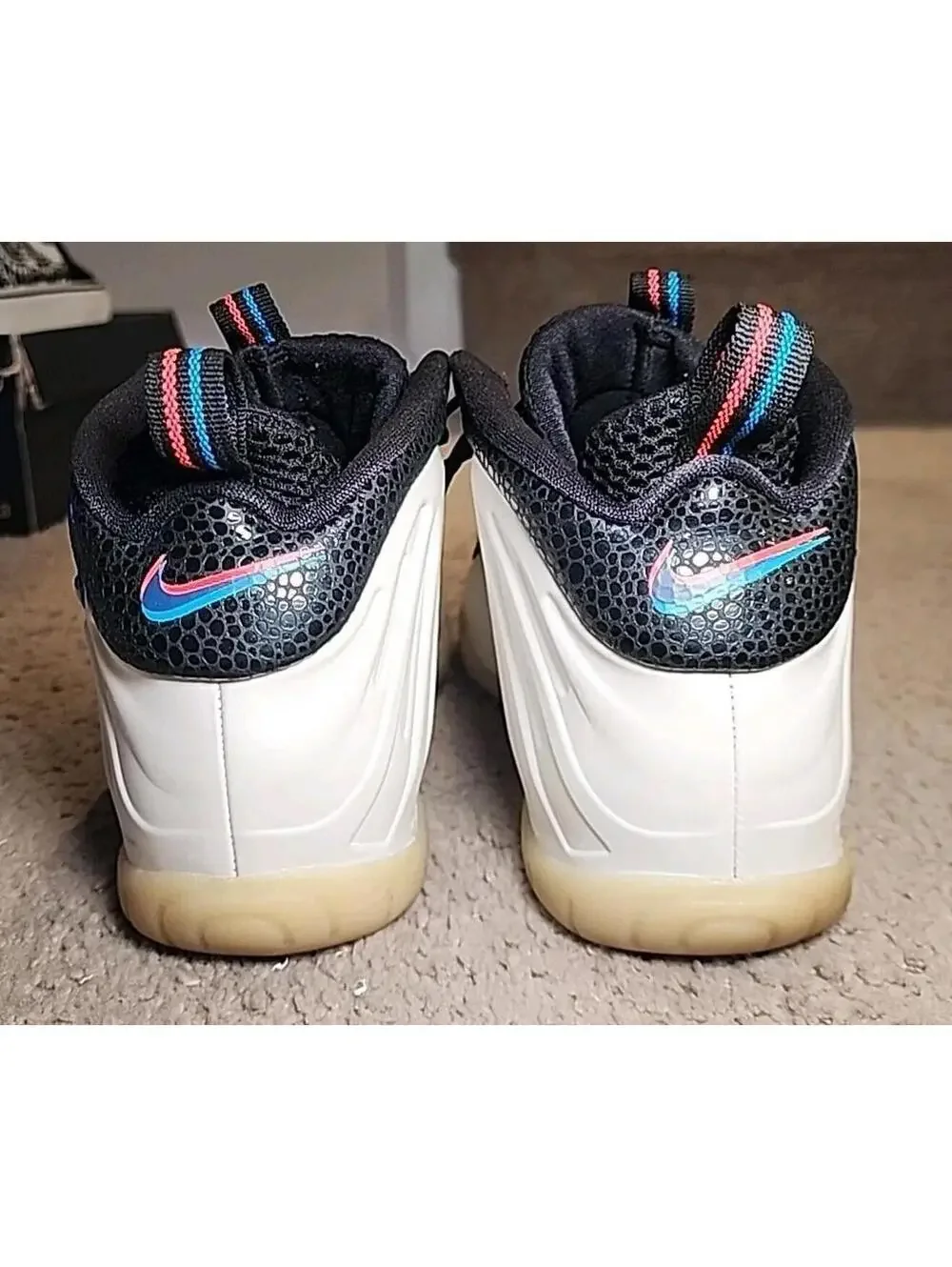 Size 5 (GS) - Nike Little Posite Pro Mid 3D